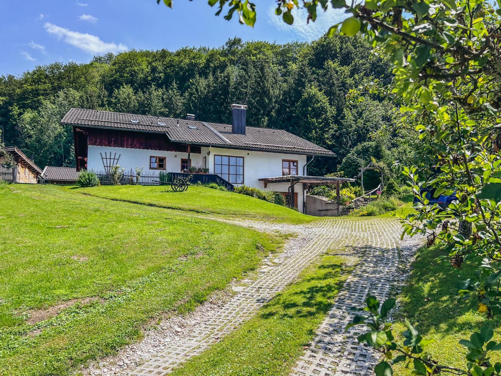 Haus Heufelder Apartment Bad Heilbrunn Exterior foto